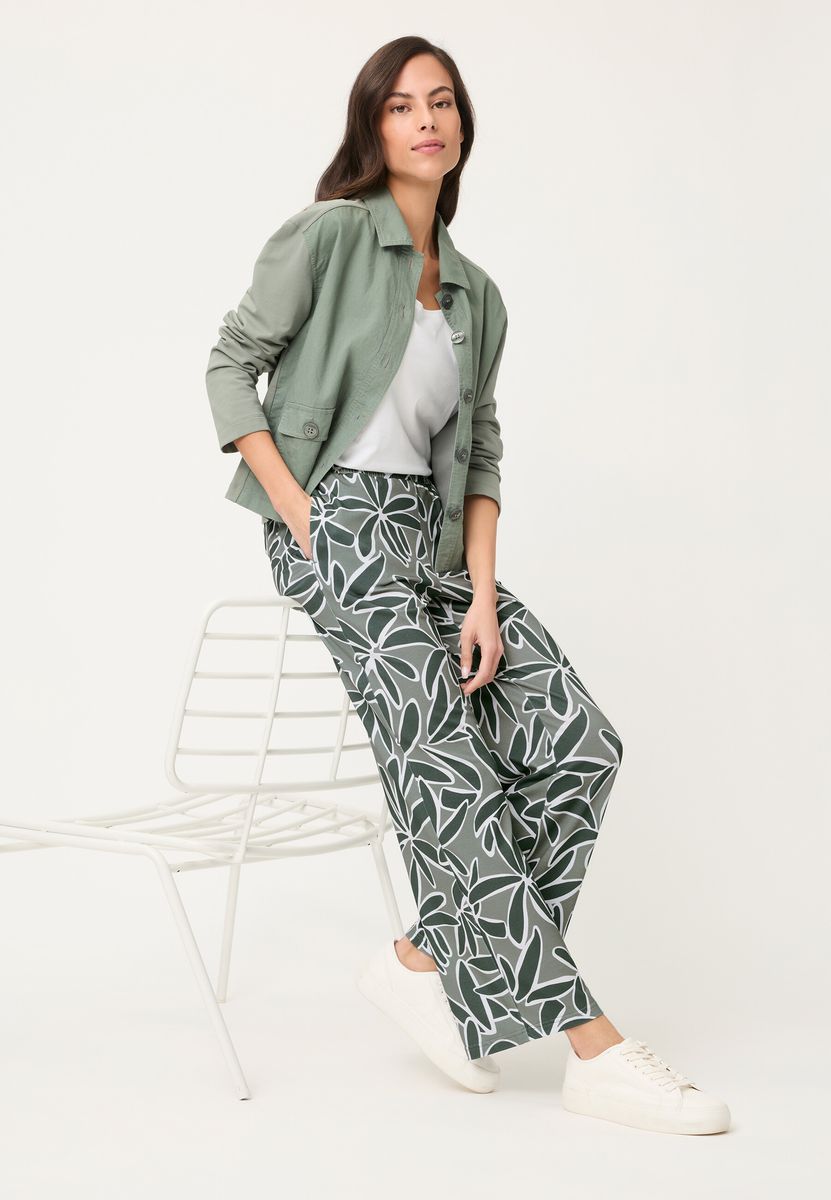 Weite Hose mit Blattmuster