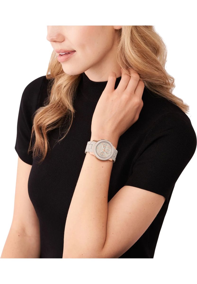 Schicker Chronograph mit Resinarmband