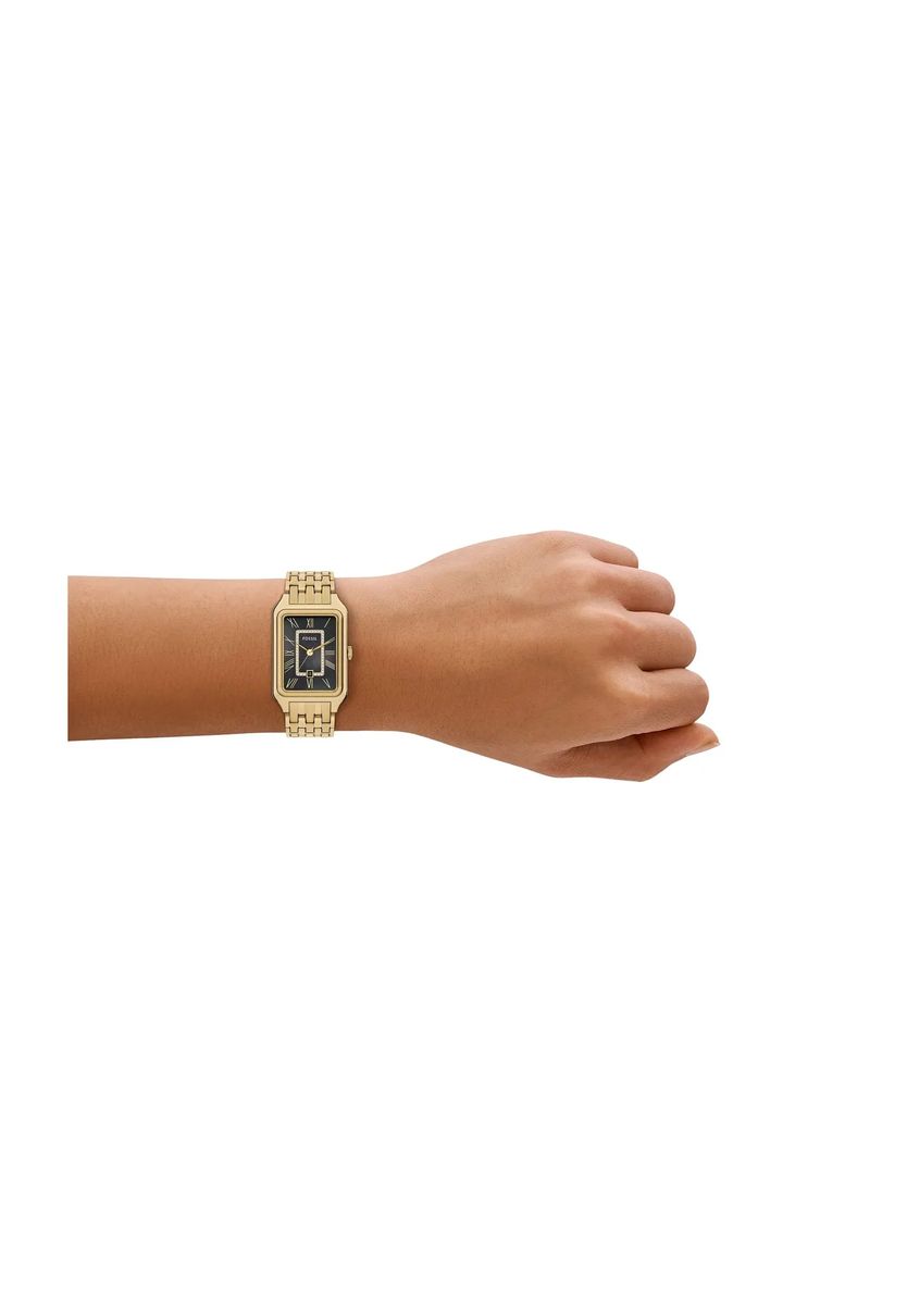 Elegante rechteckige Uhr mit römischen Ziffern