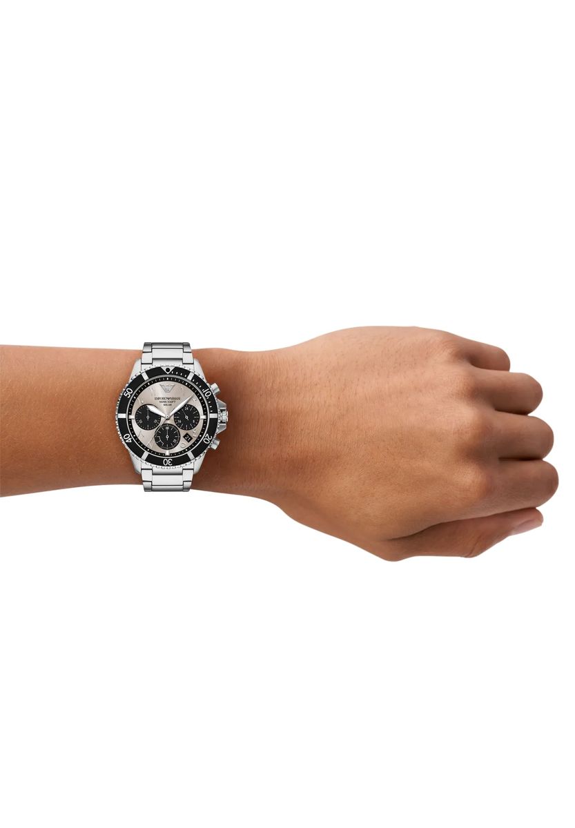 World Explorer Solar-Chronograph