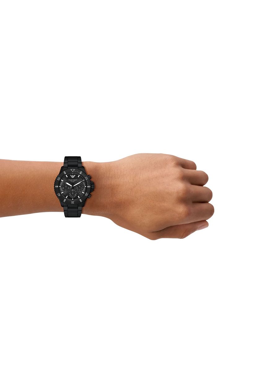 All-Black Solar-Chronograph Armbanduhr