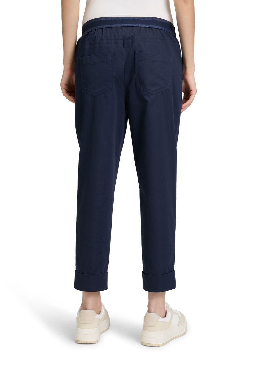 Gerade knöchellange Hose mit Bindeband