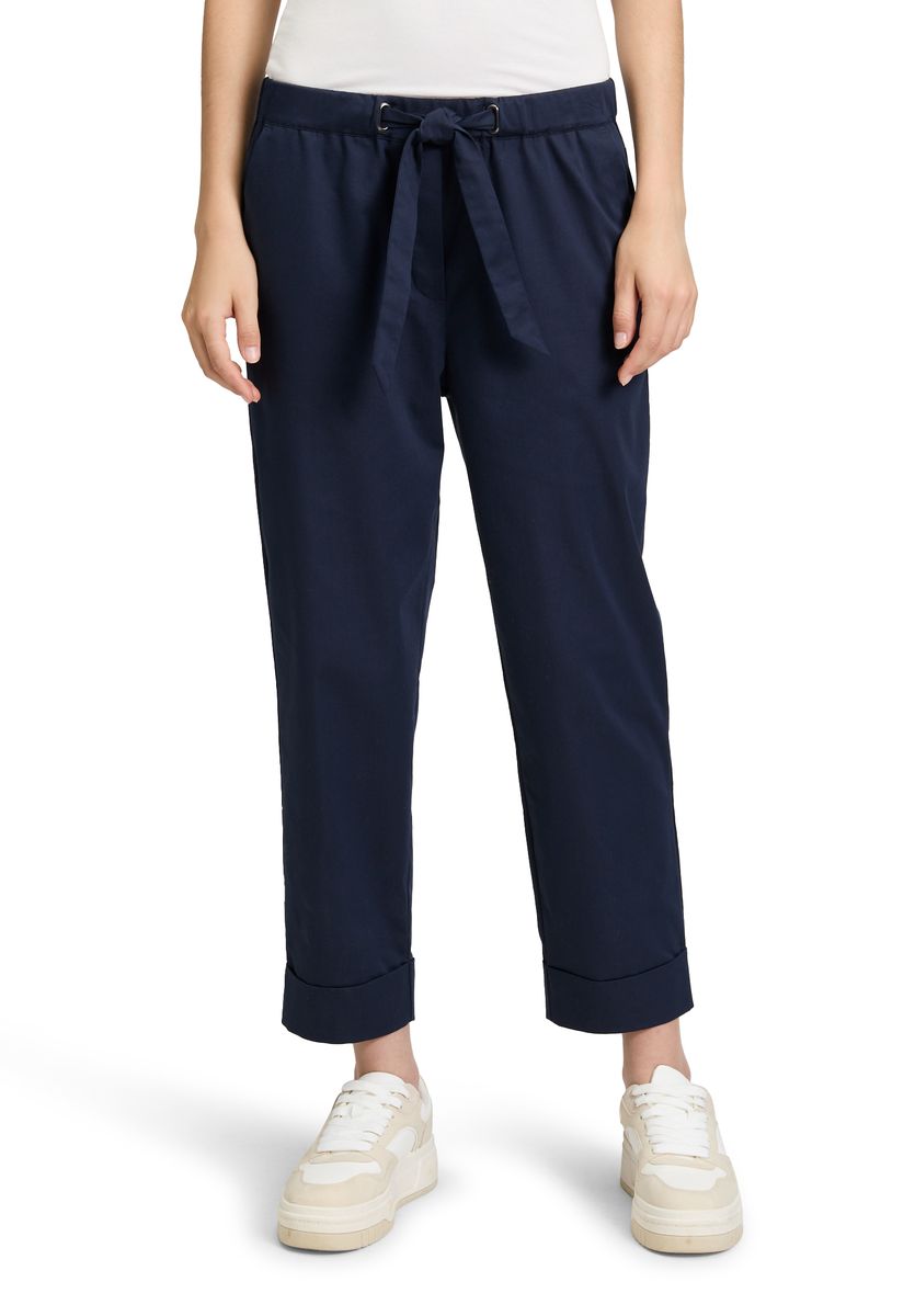 Gerade knöchellange Hose mit Bindeband