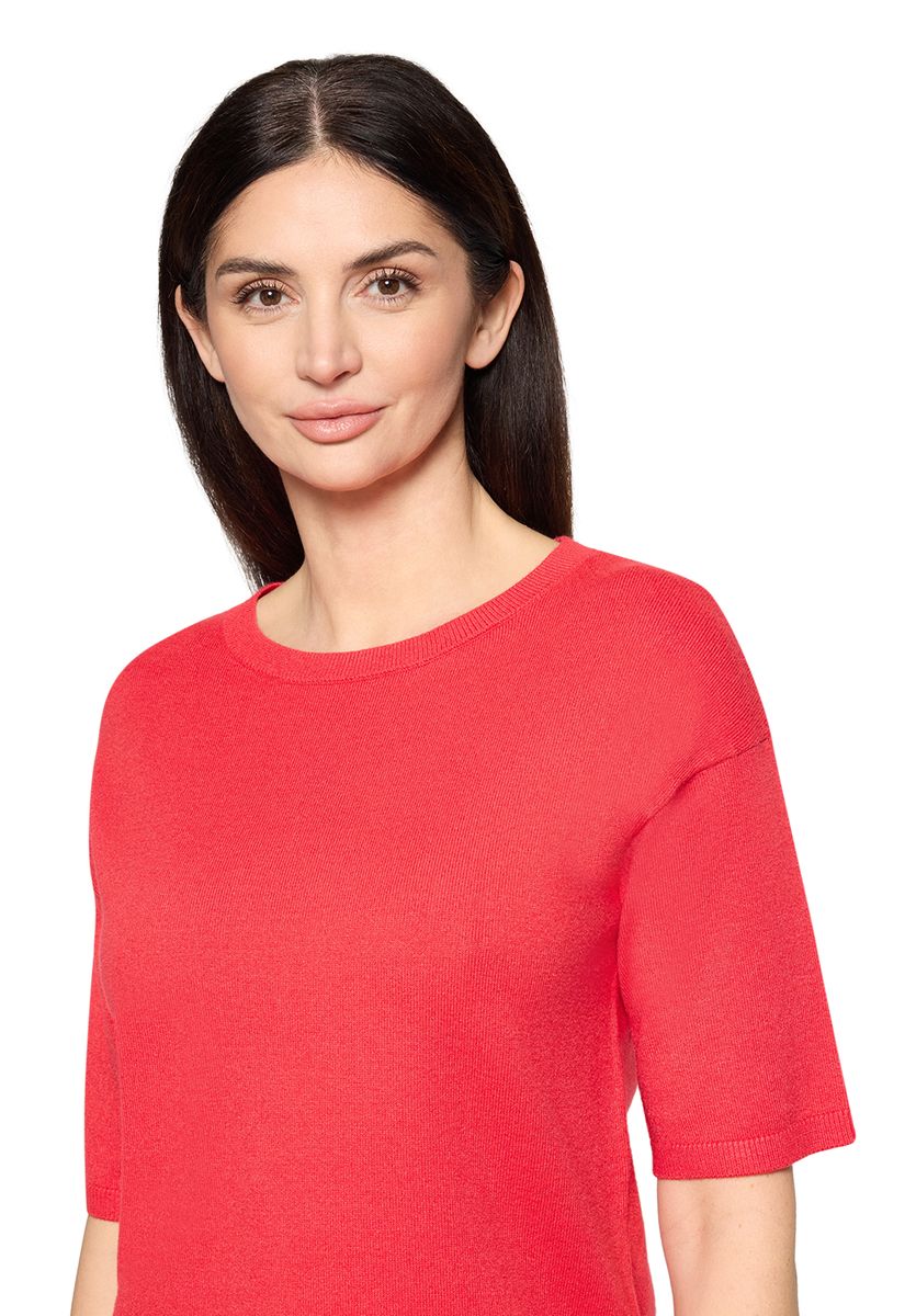Feingestrickter Kurzarmpullover