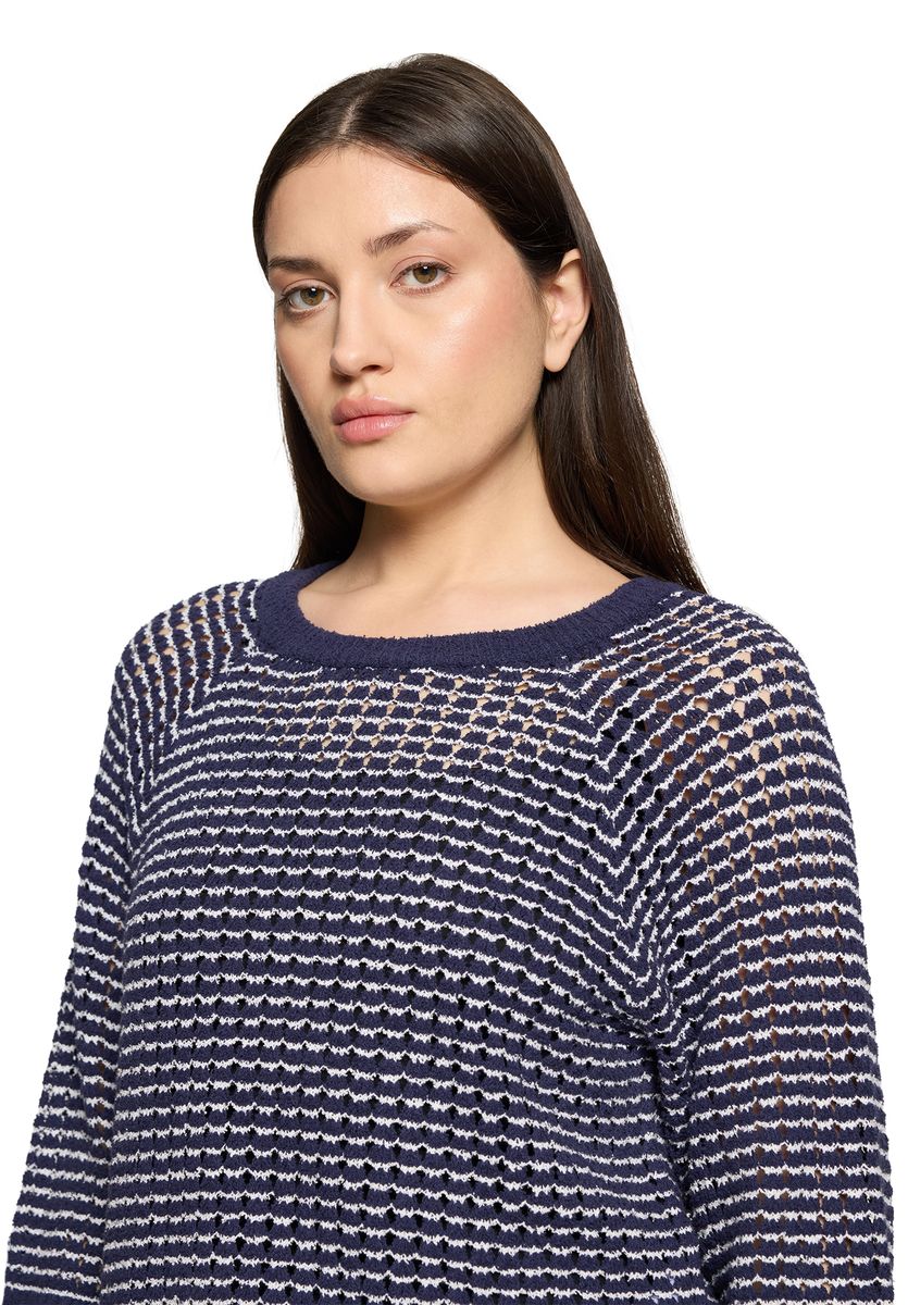Gestreifter Lochstrick-Pullover mit 3/4-Arm