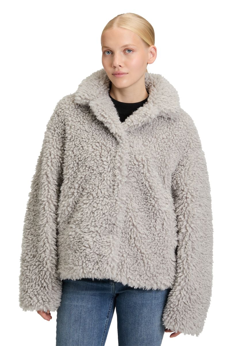 Kuschelige Teddyjacke mit Stehkragen