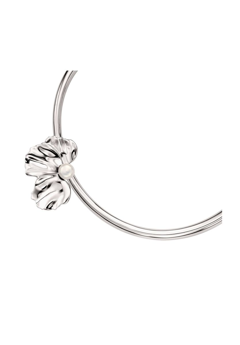 Halskette mit floralem Perlenanhänger