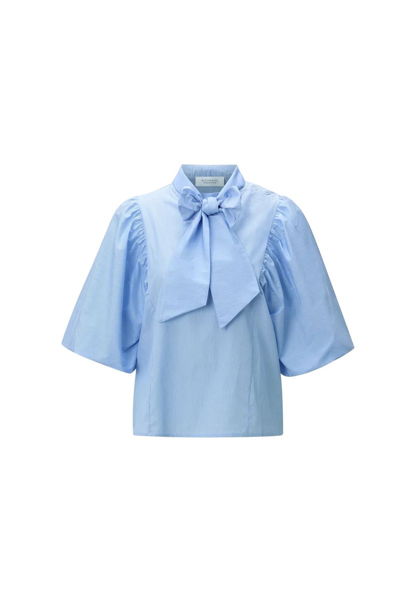 Schluppenbluse mit Puffärmeln