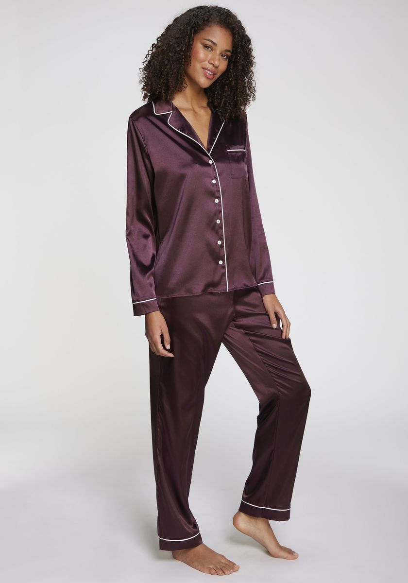 Klassischer Satin-Pyjama mit Paspelierung