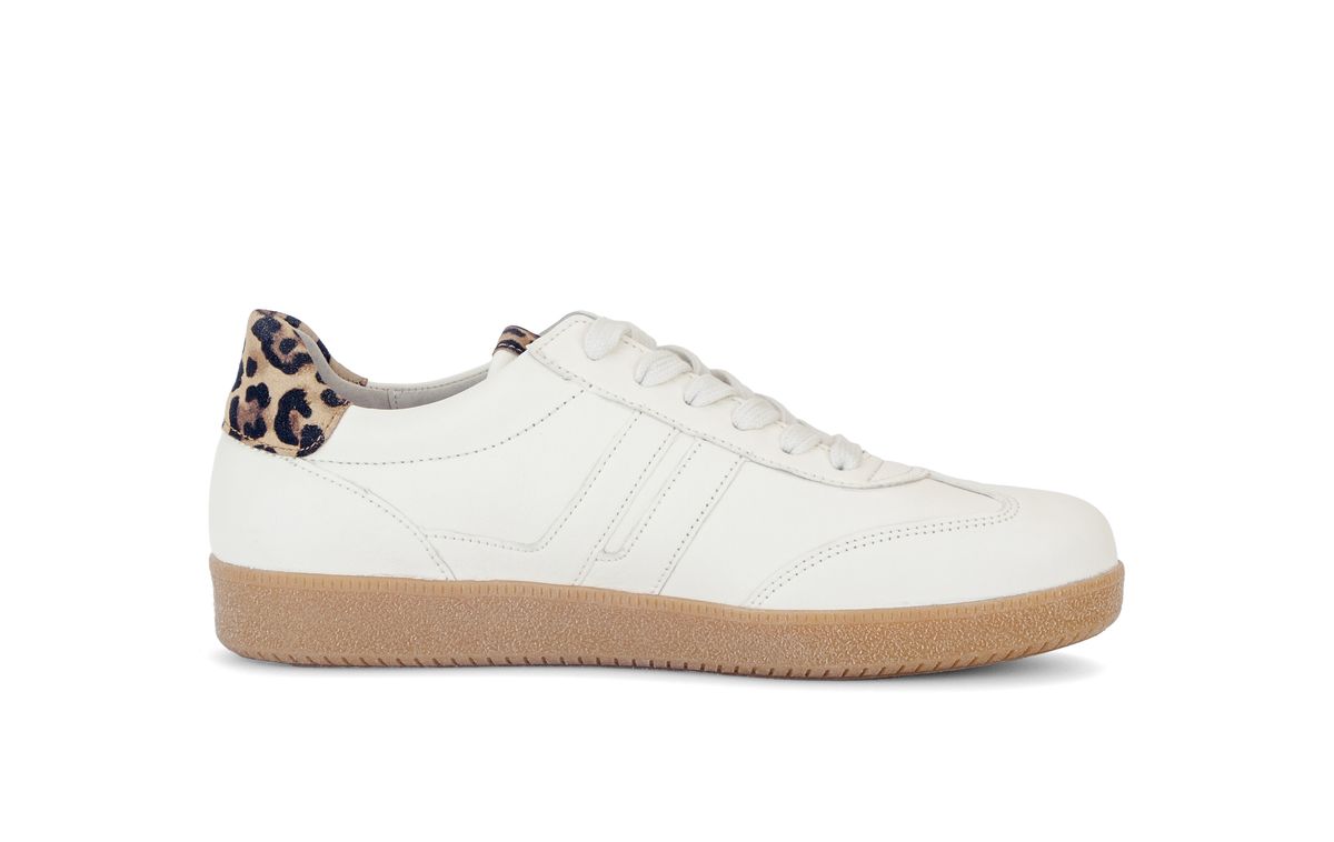 Leder-Sneaker mit Leoparden-Fersendetail
