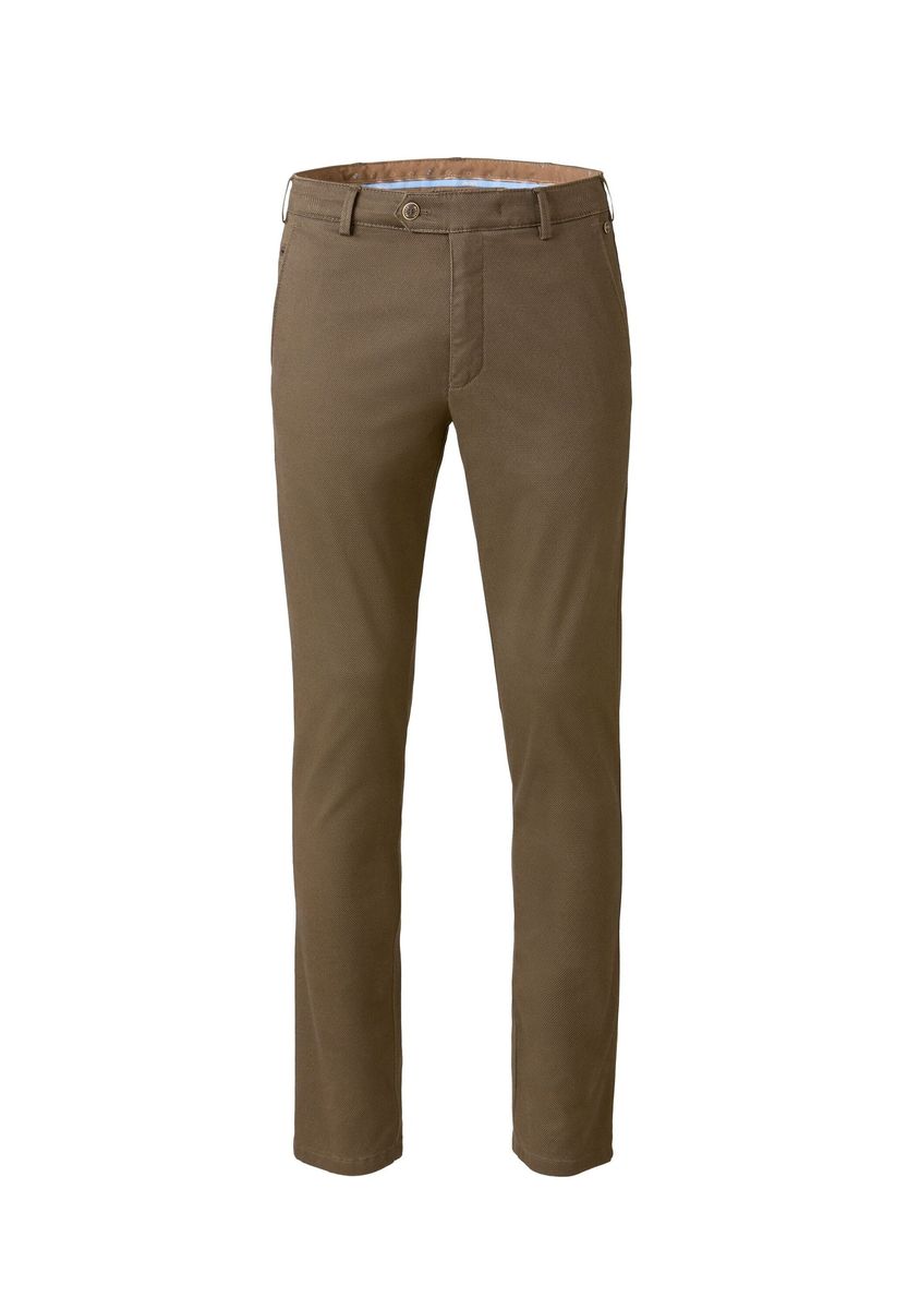 Schmal geschnittene Chino mit Struktur