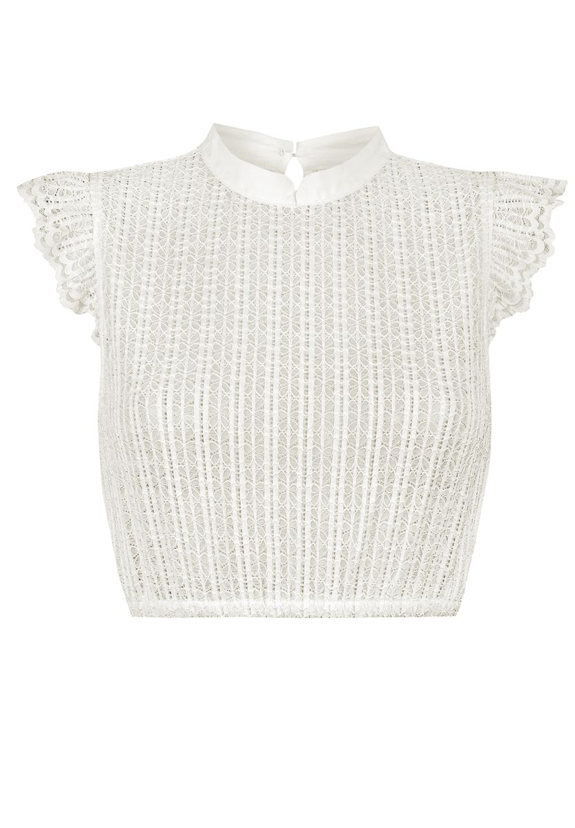 Elegante Dirndlbluse aus Spitze mit Rüschenärmeln