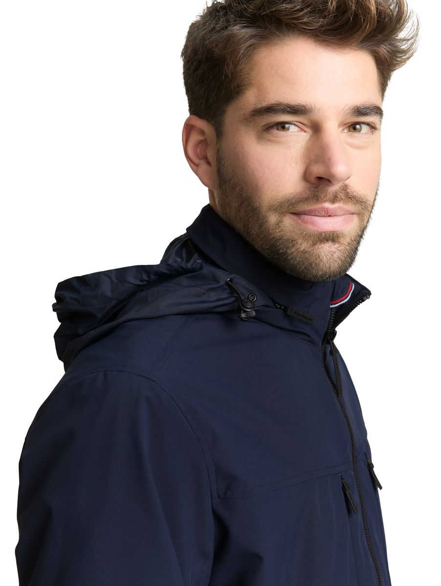 Wasserabweisender Blouson mit verstaubarer Kapuze