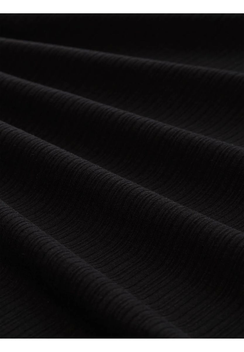 Geripptes Midikleid mit Schlitzen