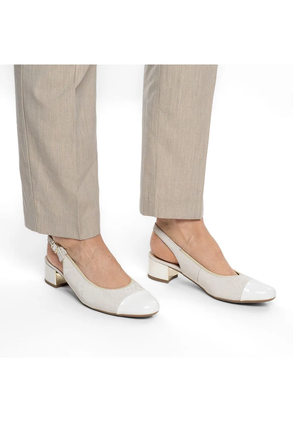 Gemusterte Slingback-Pumps mit Kappe