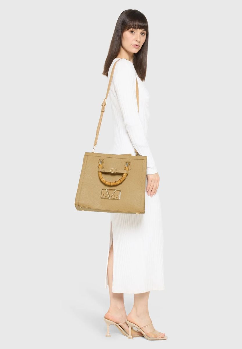 Elegante Tasche in Straußenoptik mit Bambusgriffen