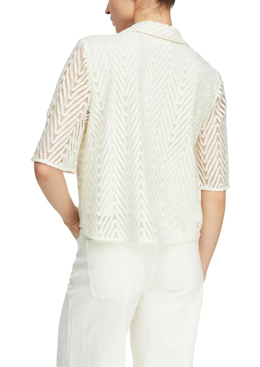 Chevron-Spitzenbluse mit kurzem Arm