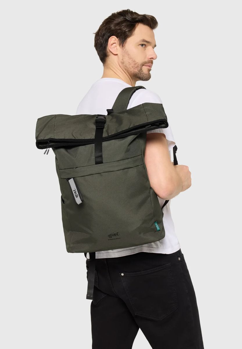 Roll-Top-Rucksack mit reflektierendem Detail