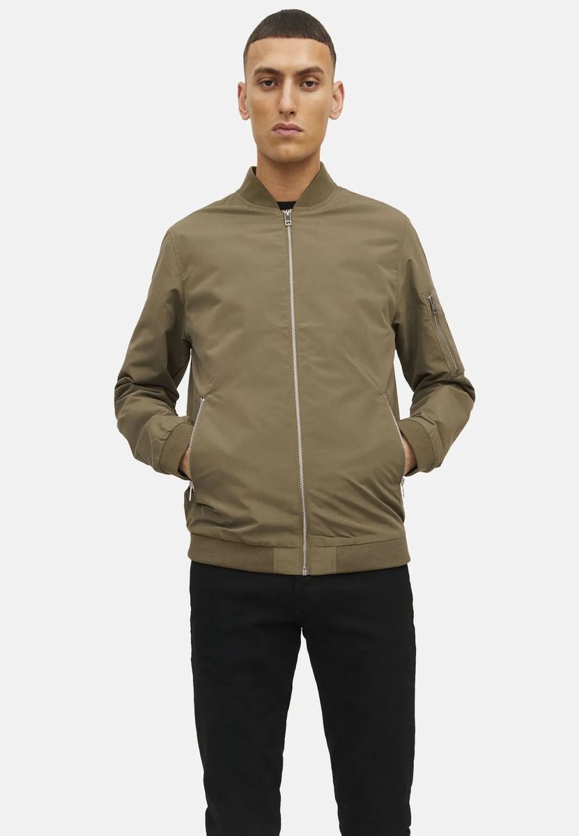 Klassische Shell-Zip-Bomberjacke