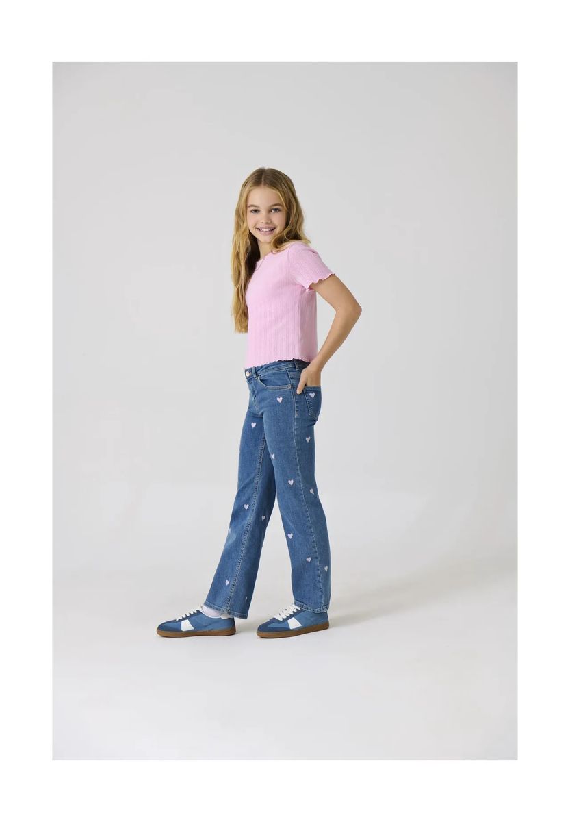 Jeans mit Herz-Stickerei