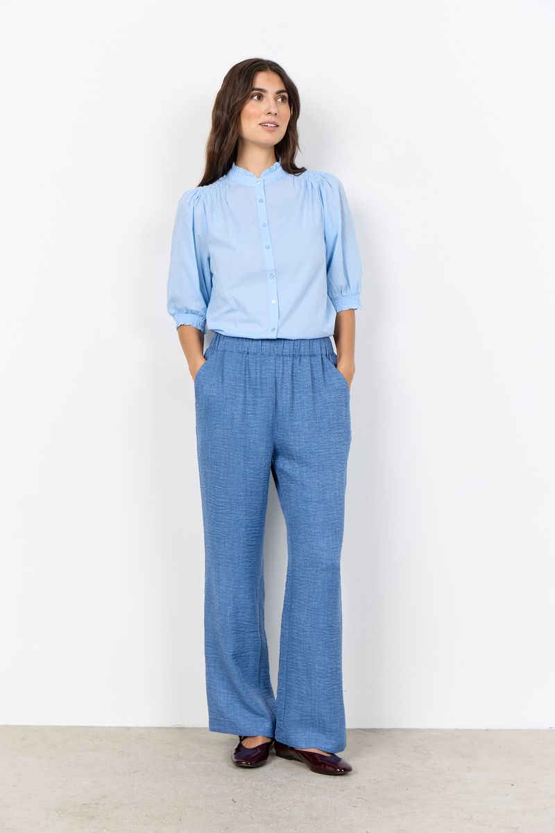 Strukturierte Hose mit weitem Bein