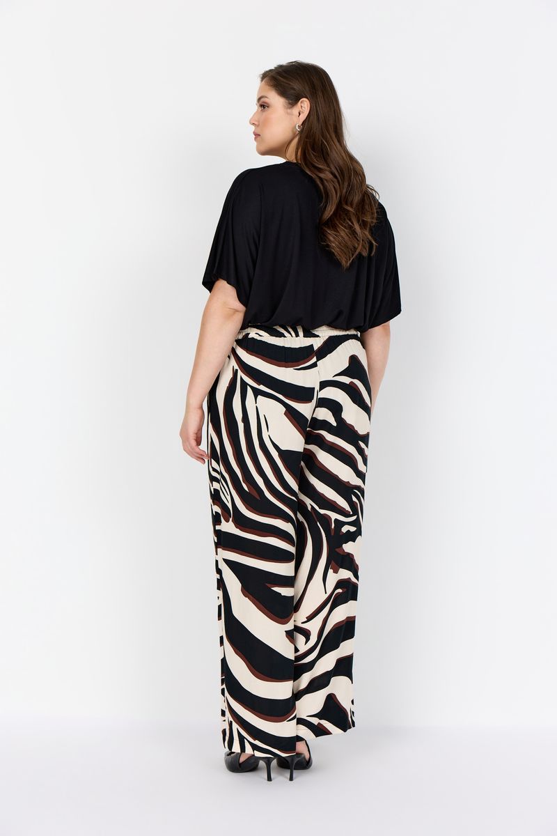 Weite Hose mit auffälligem Animalprint