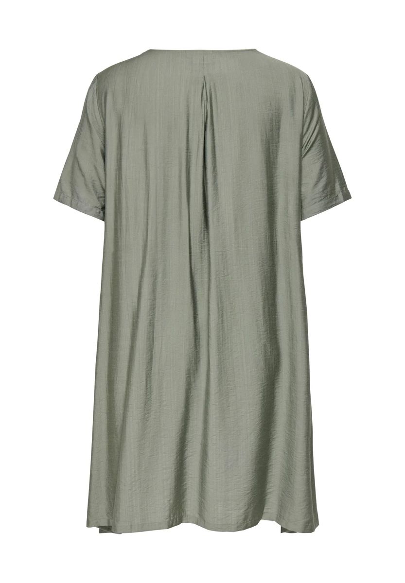 Entspanntes Midikleid mit kurzen Ärmeln
