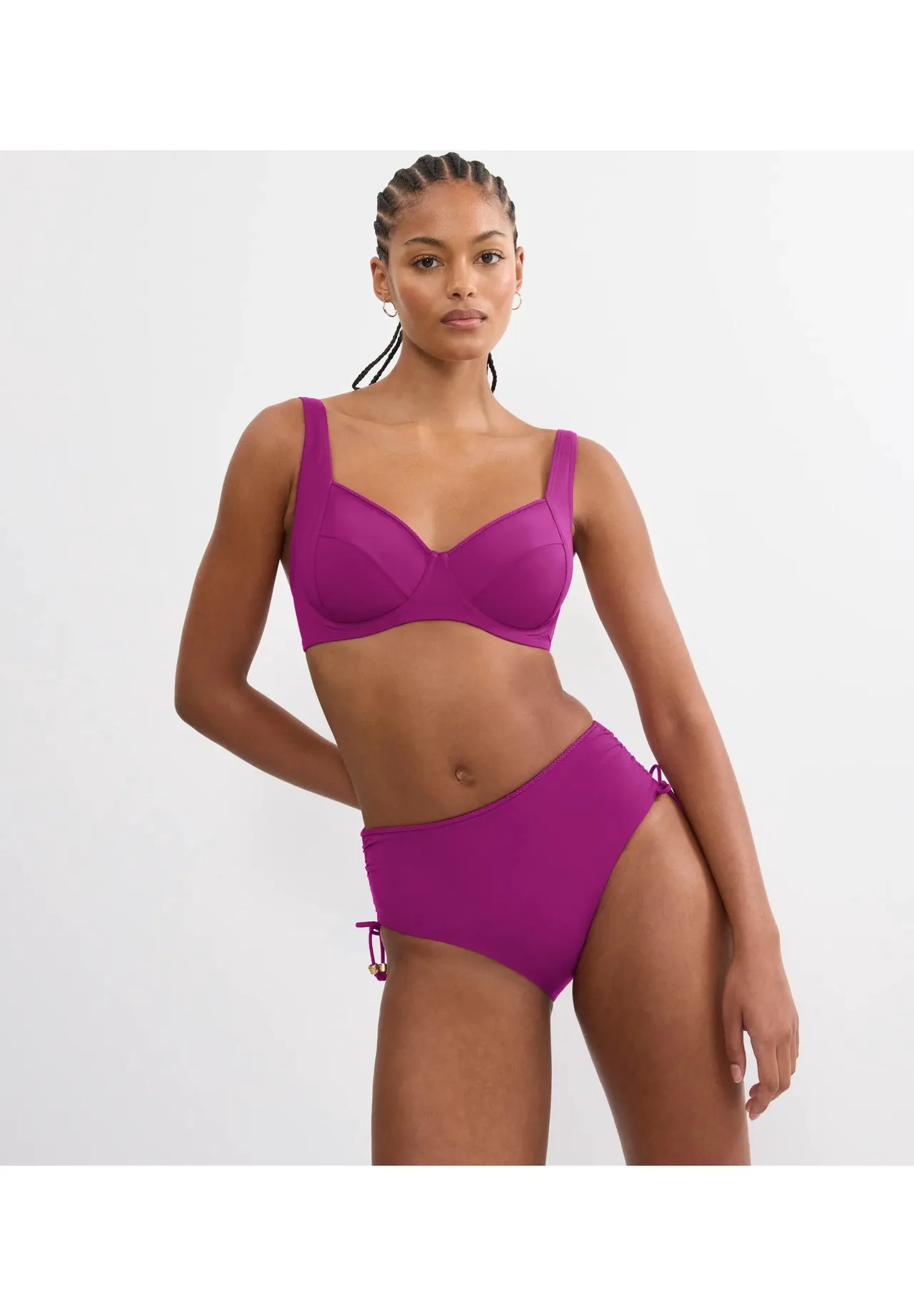 Stützendes Bügel-Bikini-Oberteil mit Borte