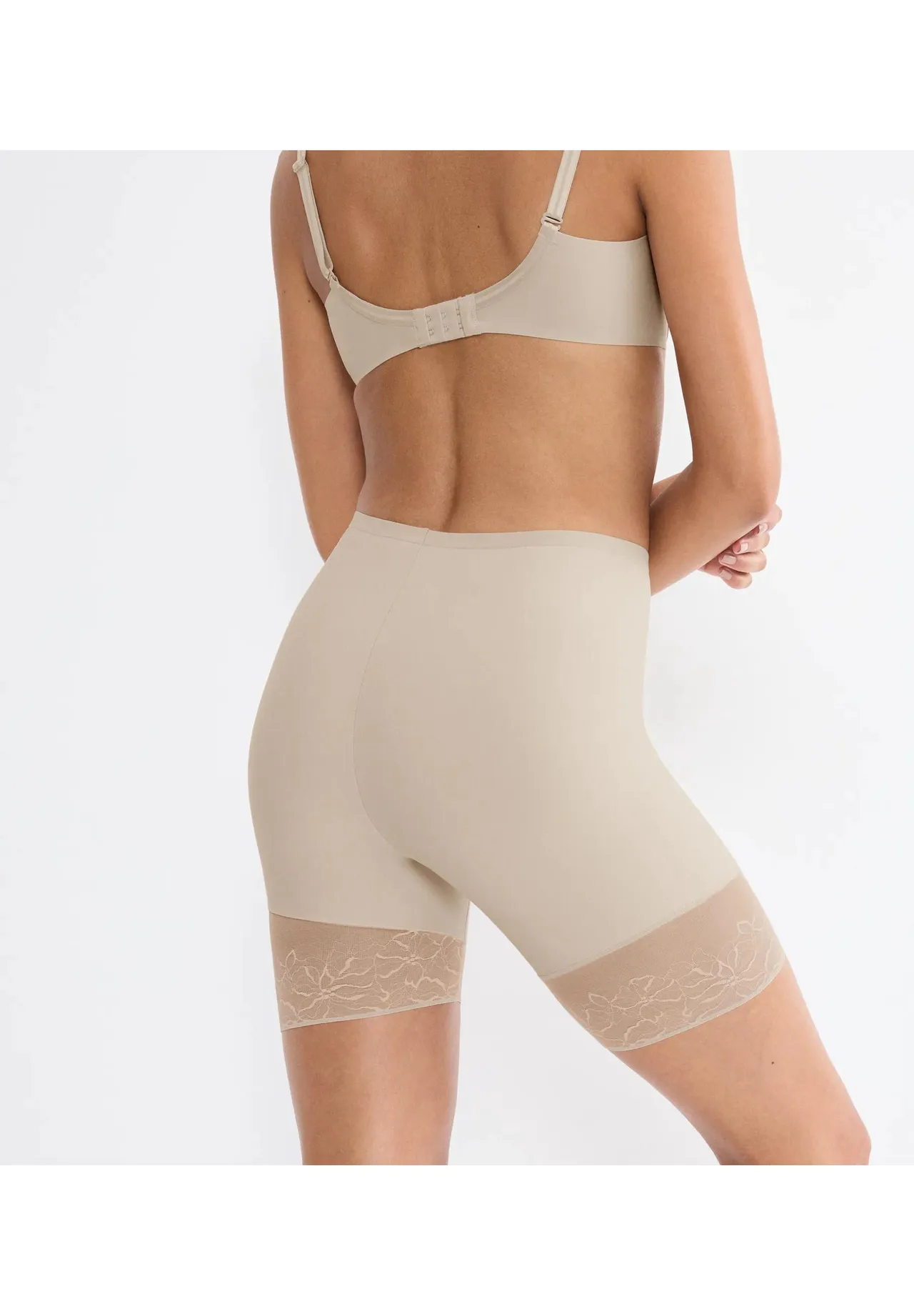 Shaping-Shorts mit Spitzenabschluss
