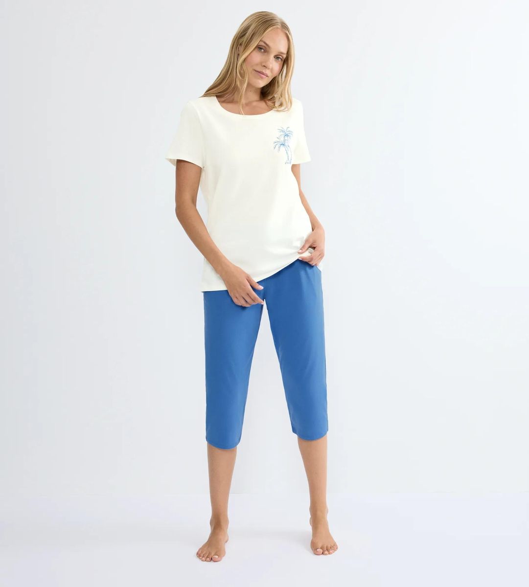 Entspannter Capri-Pyjama mit Palmenprint