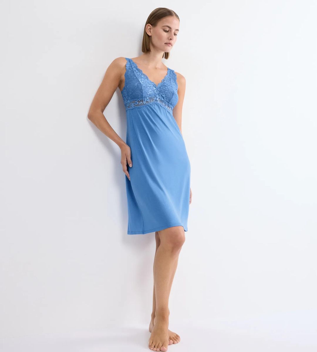 Chemise mit V-Ausschnitt und Spitze