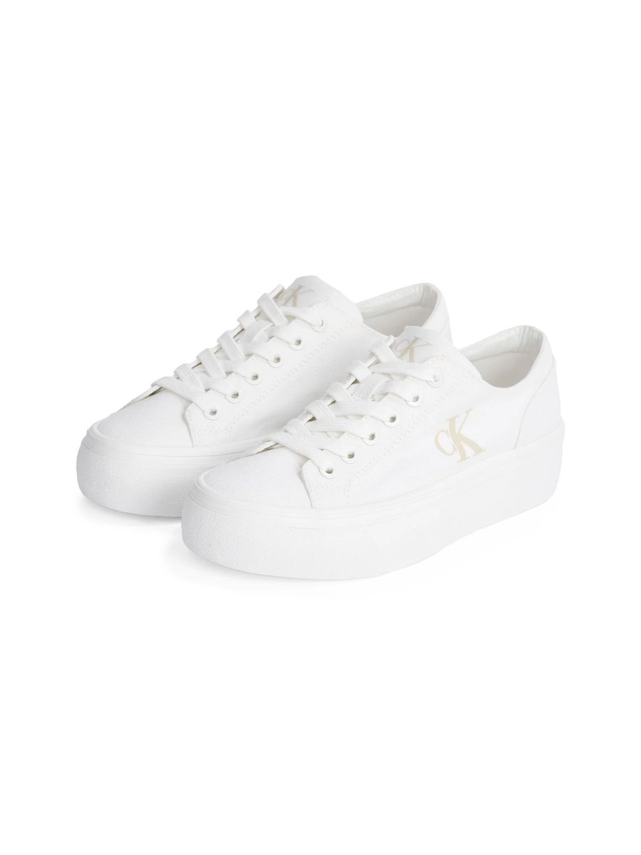 Canvas Plateau Low-Top Sneaker