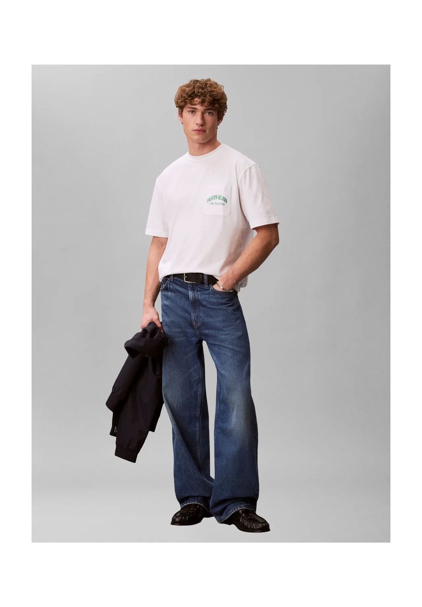 Geradliniges Grafik-T-Shirt mit Brusttasche