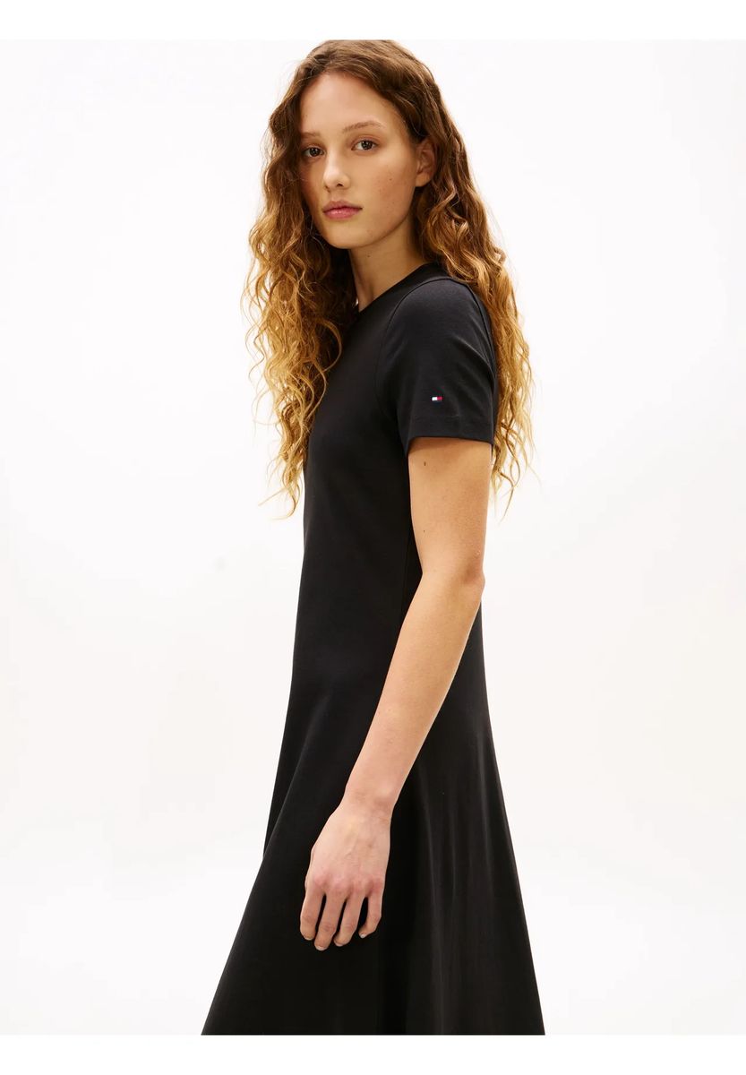 Minimalistisches Kurzarm-Midikleid