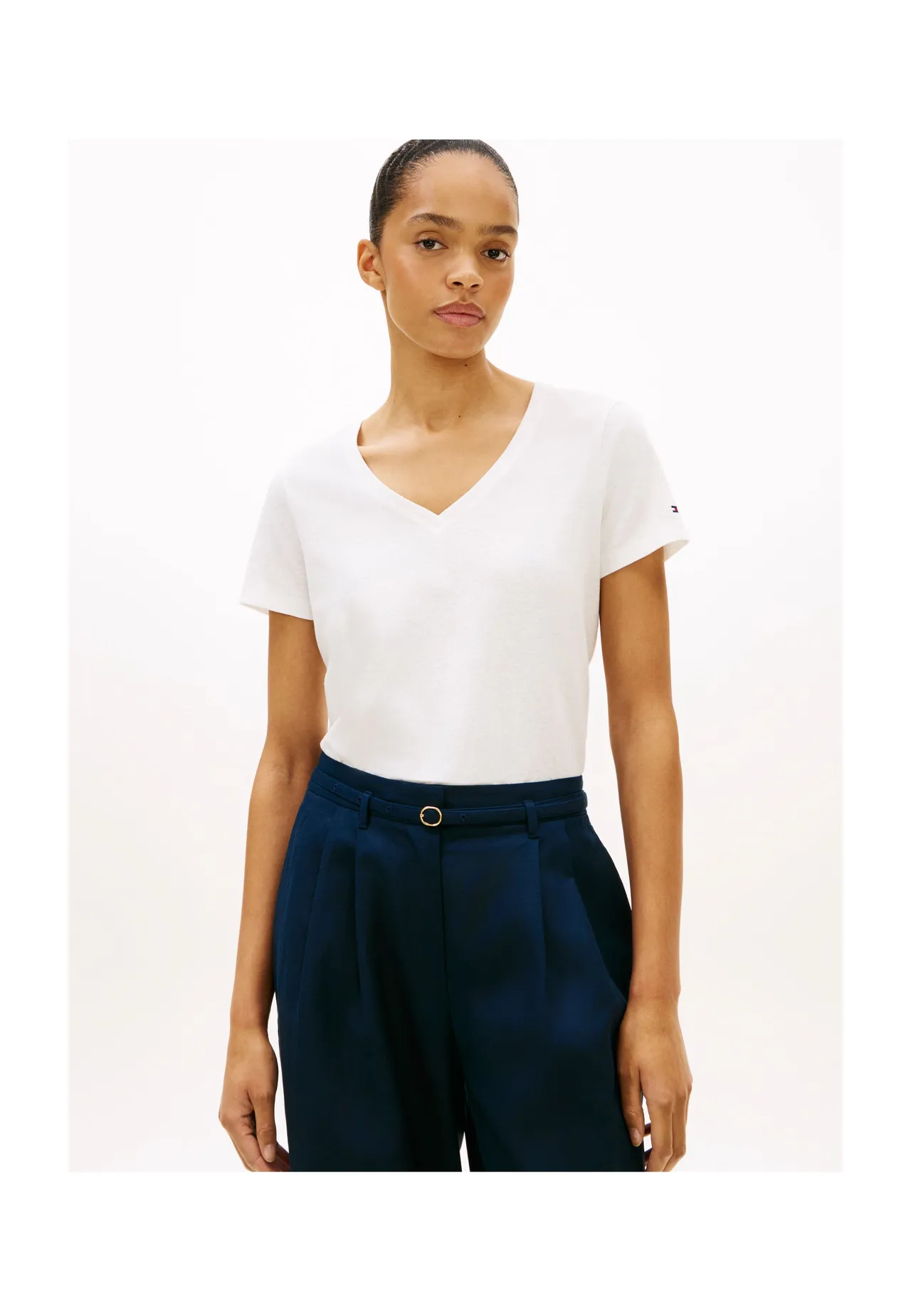 V-Neck T-Shirt mit Leinenanteil