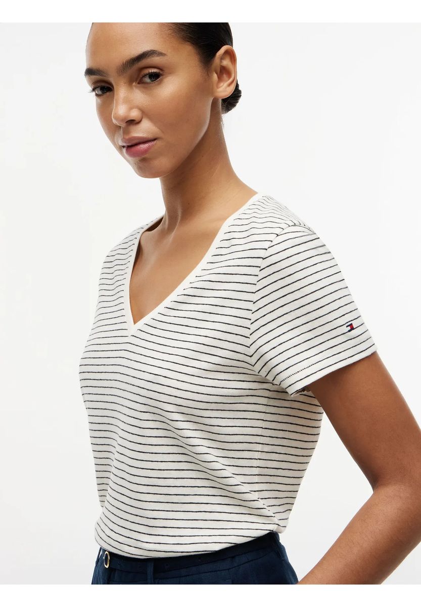Gestreiftes V-Ausschnitt Shirt mit Leinen