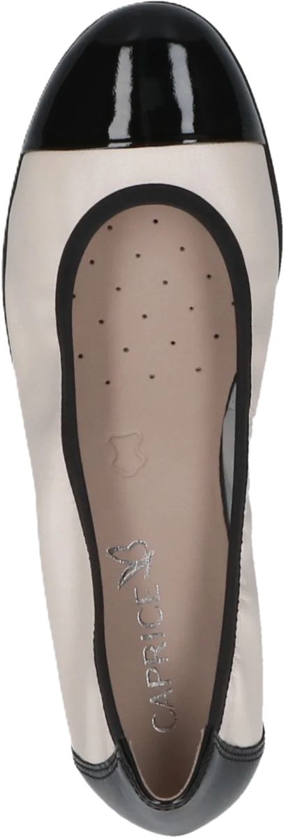 Klassische Ballerinas aus Leder mit Kappe