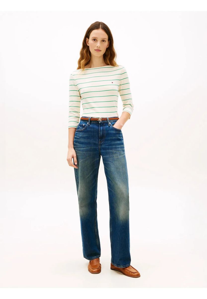 Zeitloses gestreiftes Shirt mit U-Boot-Ausschnitt