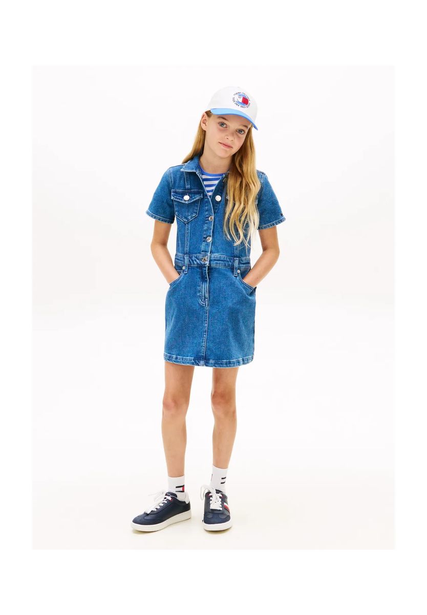 Kurzärmeliges Jeanskleid mit Knopfleiste