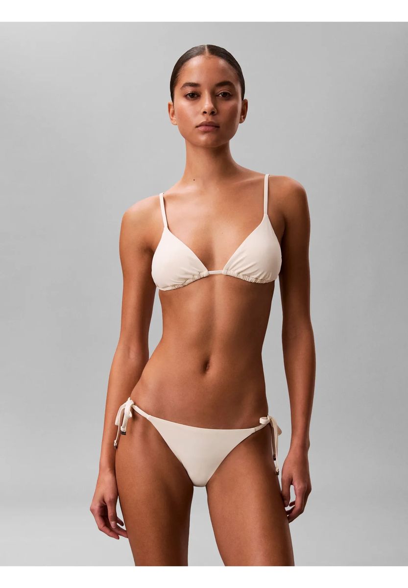 Minimalistisches Triangel-Bikini-Oberteil