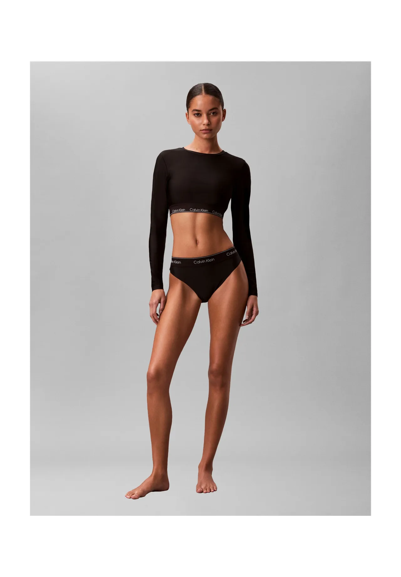 Sportlicher langärmliger Crop-Bikini