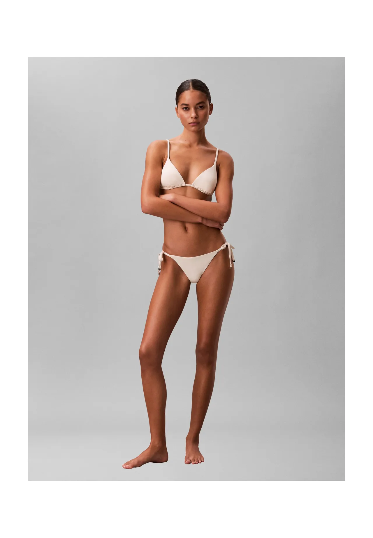 Verstellbare Bikini-Hose mit Seitenschnürung