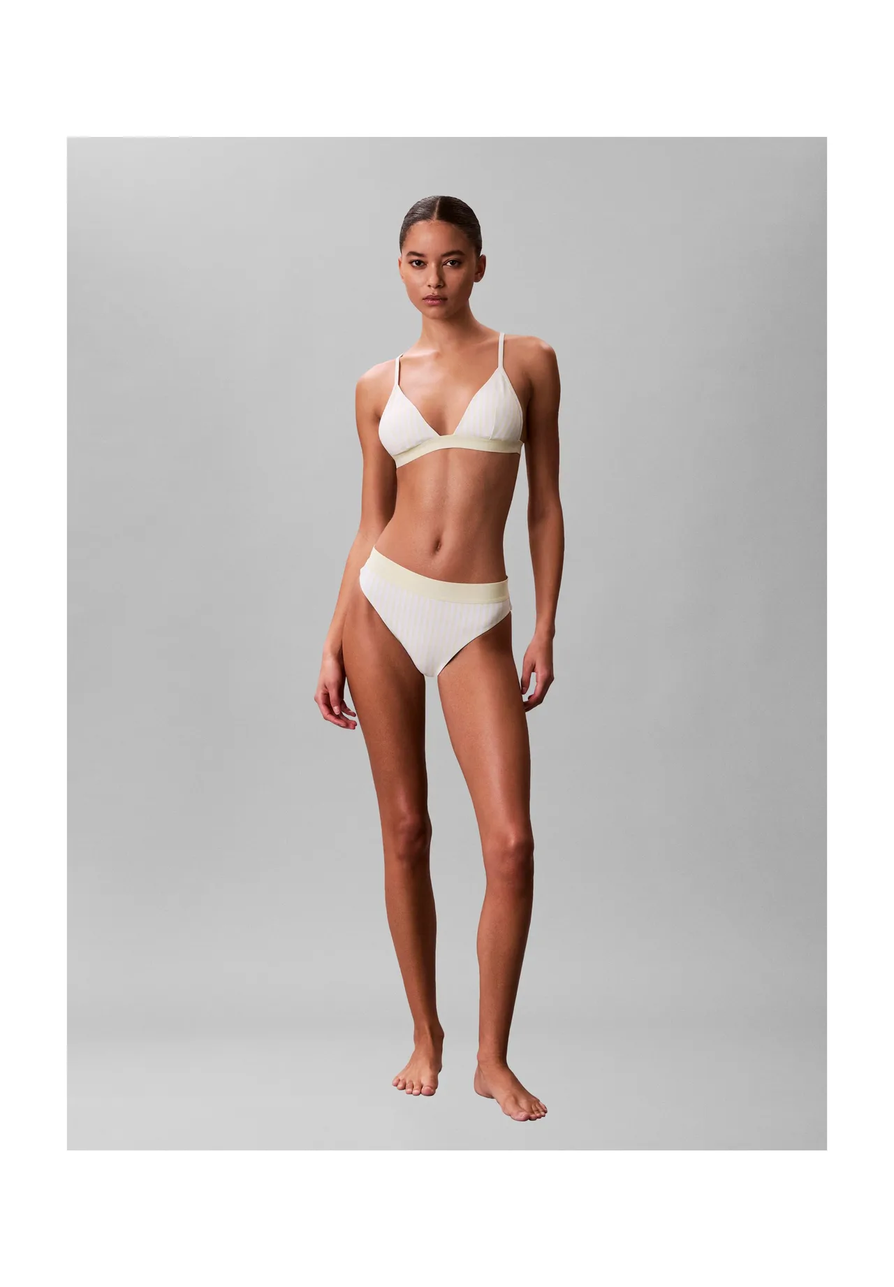 Gestreiftes Triangel-Bikini-Oberteil
