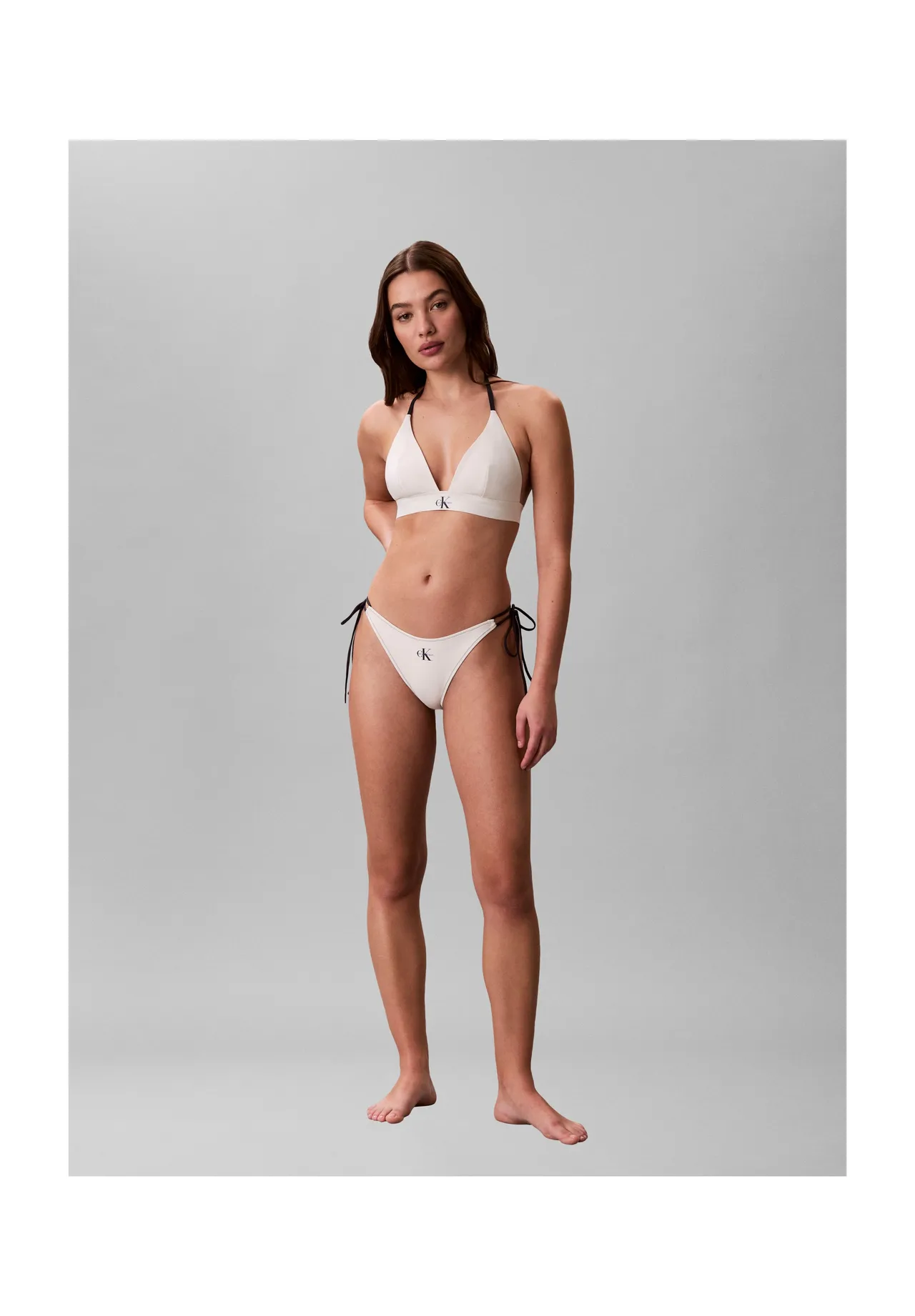 Neckholder-Bikini-Set mit seitlicher Schnürung