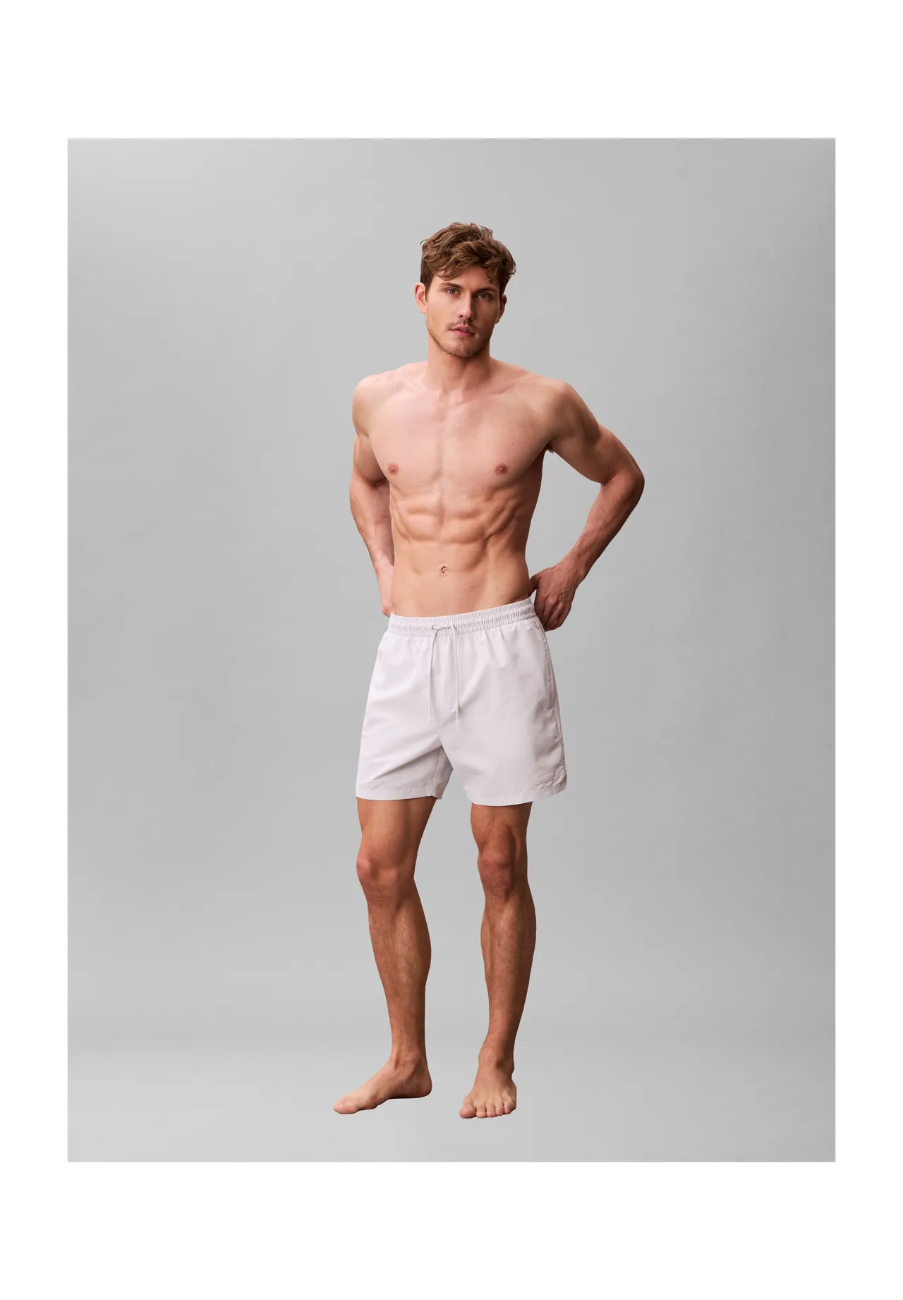 Leichte Badeshorts mit elastischem Bund