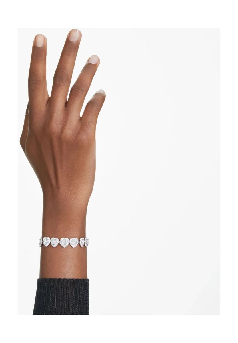 Armband mit Pavé-Herzen-Gliedern