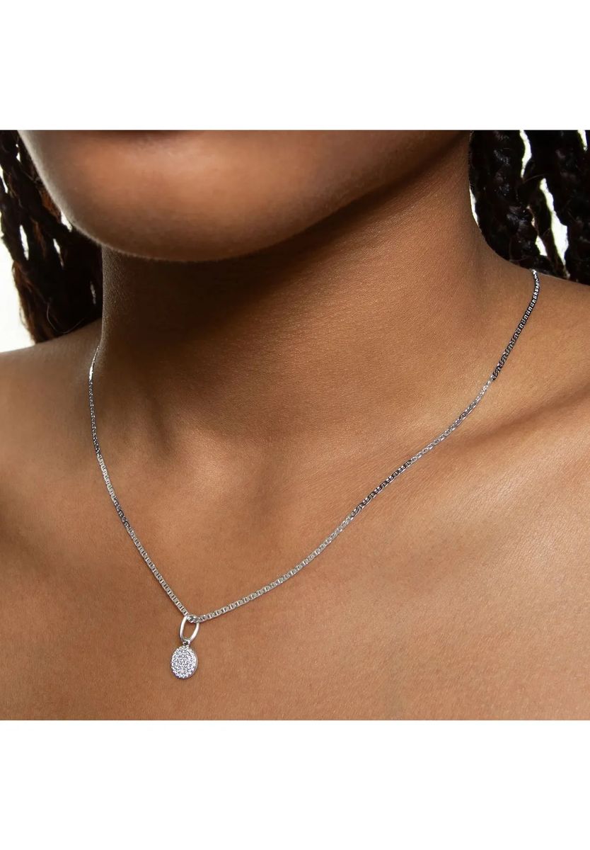 Eleganter runder Anhänger mit Pavé-Zirkonia