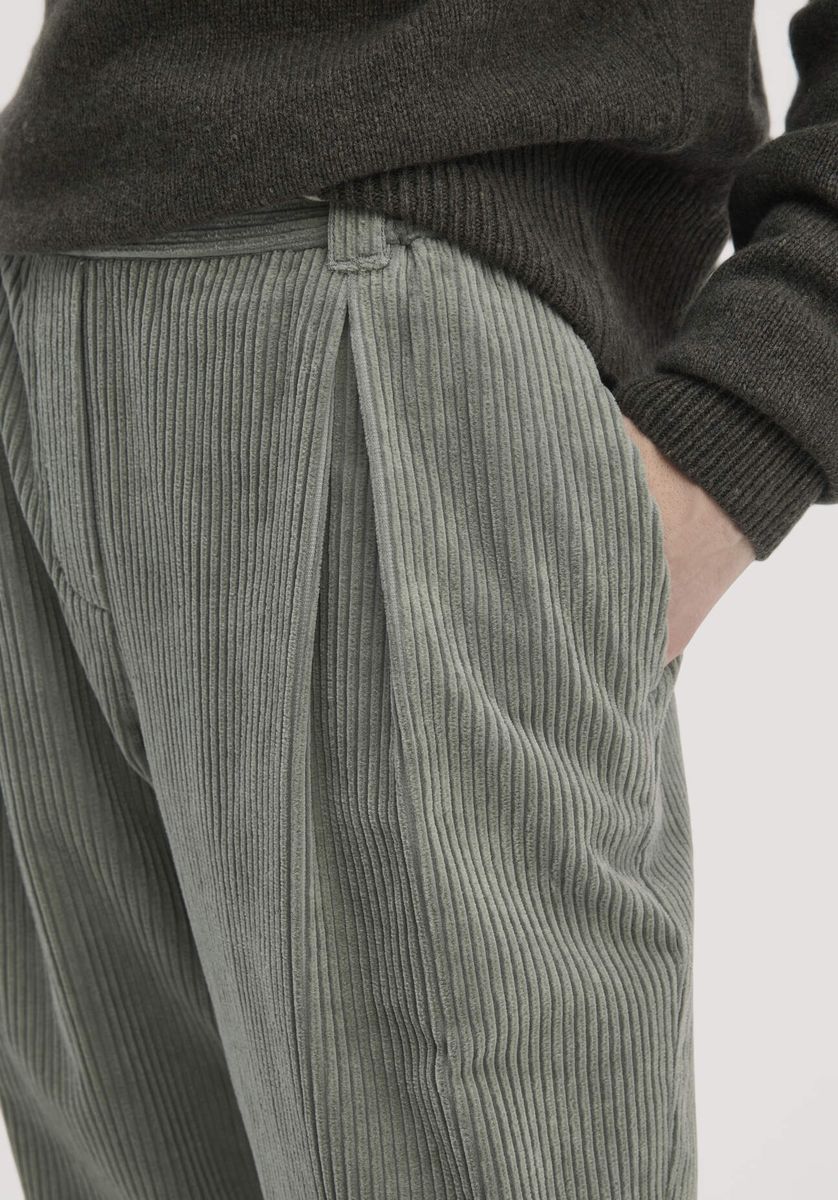 Relaxte Cordhose in Tapered-Form
