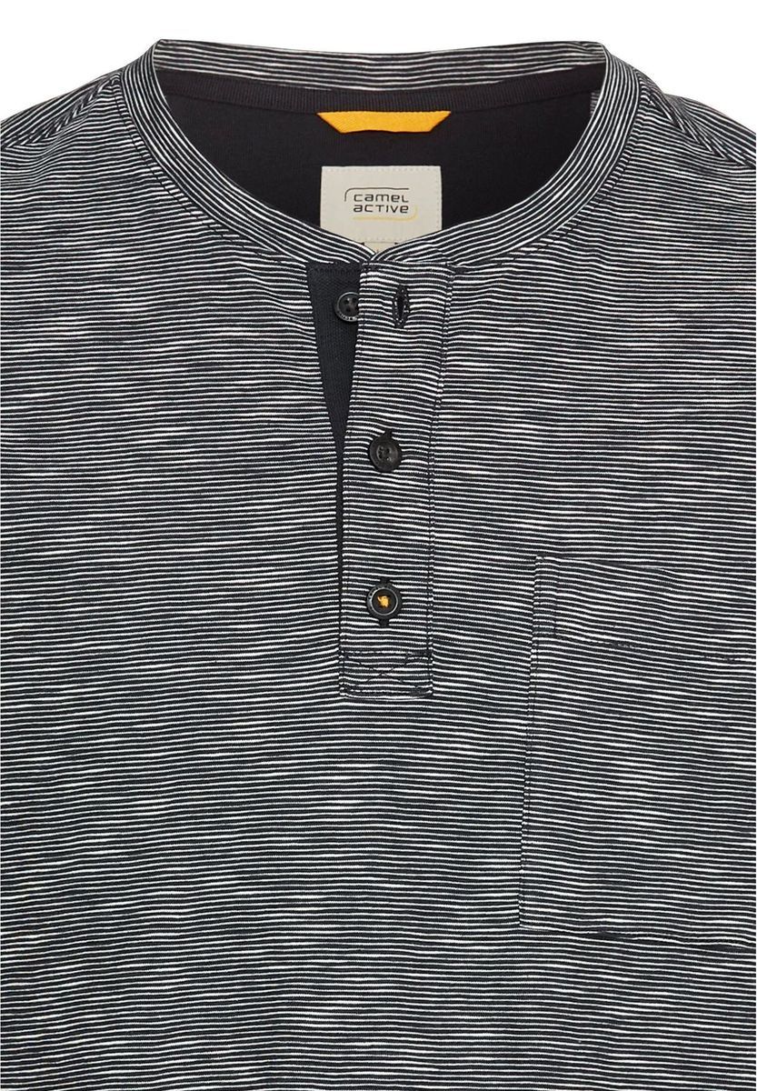 Gestreiftes Henley T-Shirt aus Baumwolle