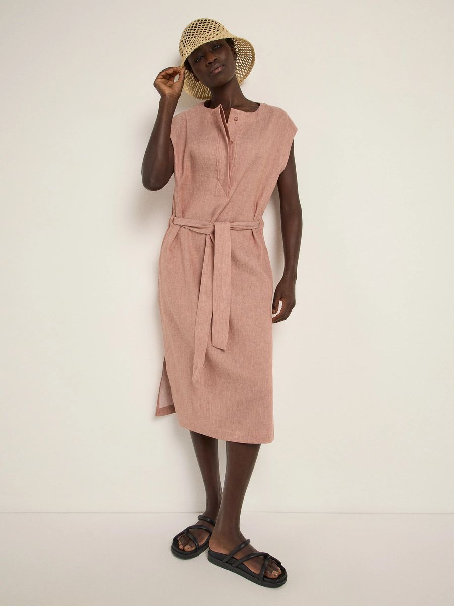 Midikleid aus Leinenmix mit Gürtel